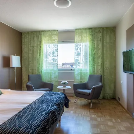 スカンディック ユヴァスキュラ シティ 4* Jyväskylä